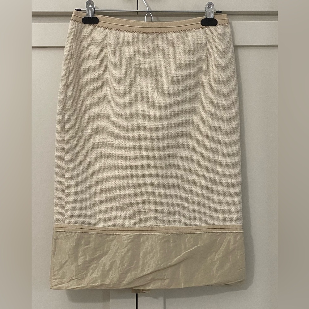 Lida Baday unique and beautiful skirt.  EUC